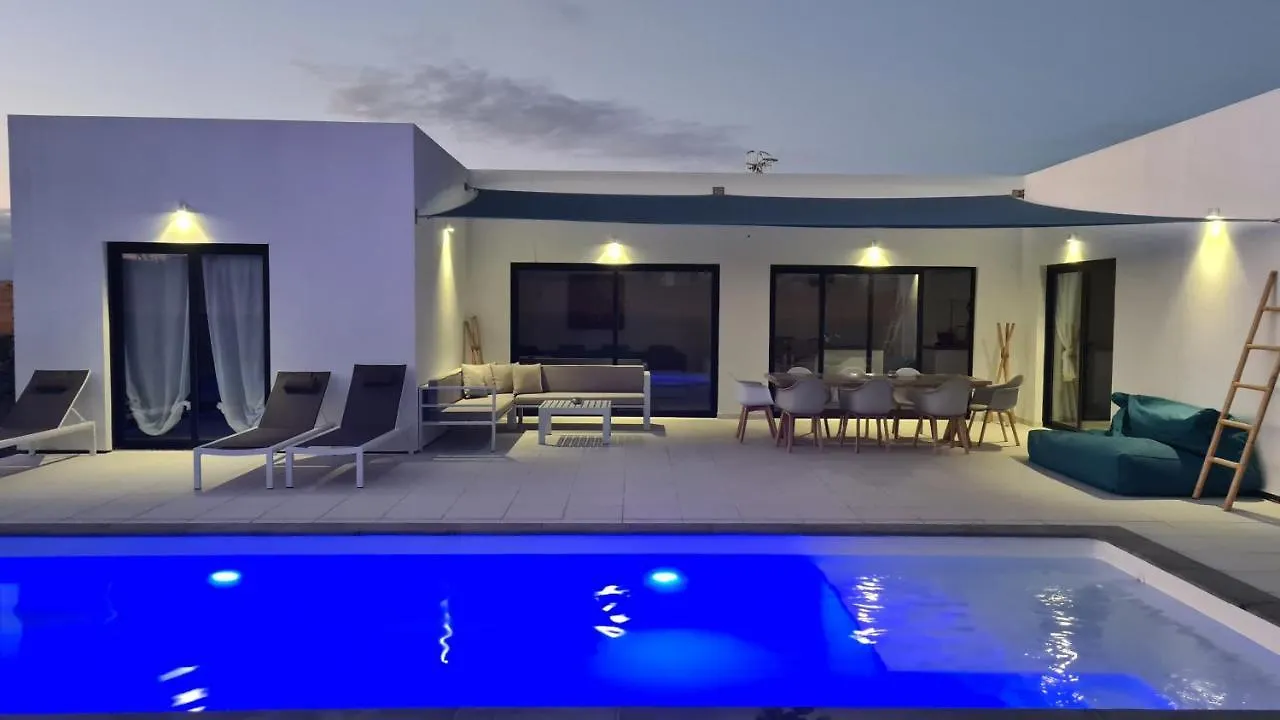 Villa Valentina, Piscine Chauffee Et Serenite Lajares