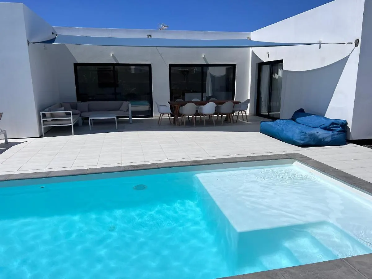 Villa Valentina, Piscine Chauffee Et Serenite Lajares 0*,  Spain